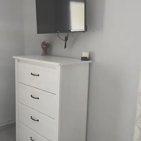 Piazza Dante 22 شقة