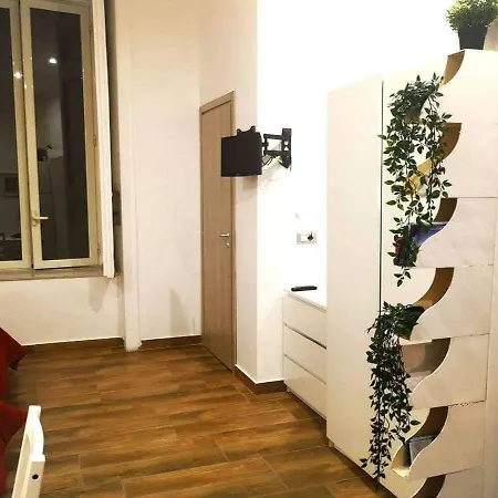 شقة Piazza Dante 22 *