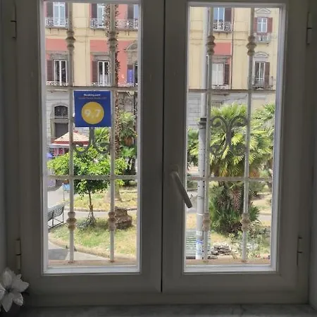 Piazza Dante 22 * 나폴리