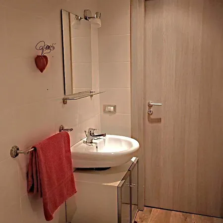 Piazza Dante 22 * Неаполь